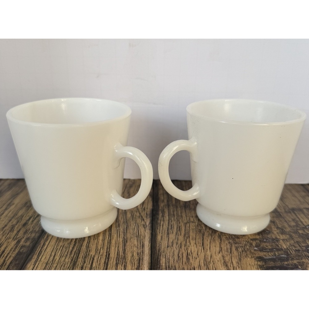 Vintage Milk Glass Set Of 2 Tea/Coffee/ Espresso Cups 3" Tall White